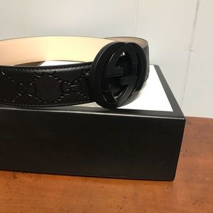 BEAUTIFUL! Authentic Black GG belt Looks brand new